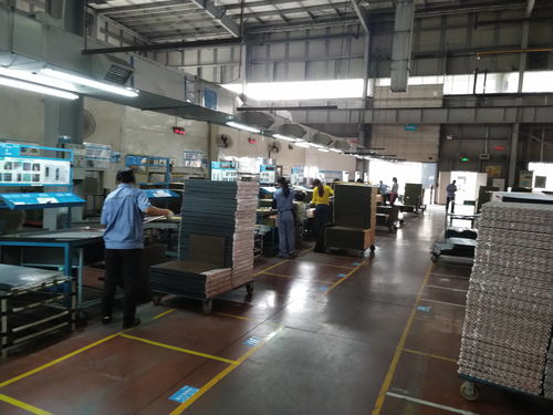 永春箱包工厂图文