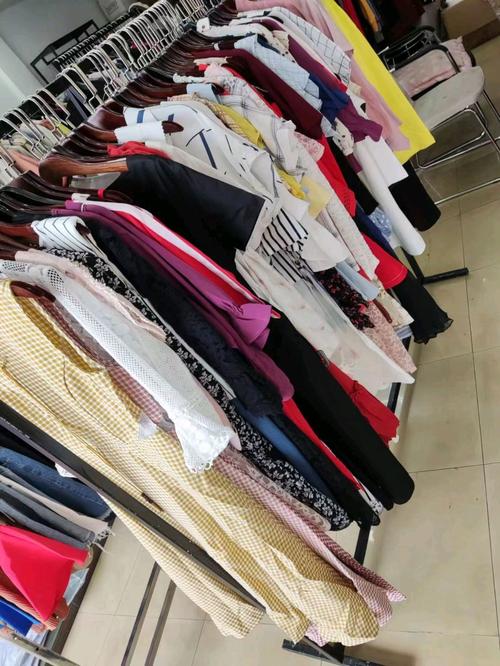 上海库存服装批发市场