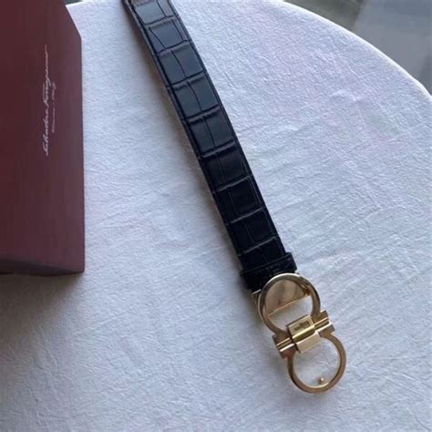 低调奢侈品腰带图片