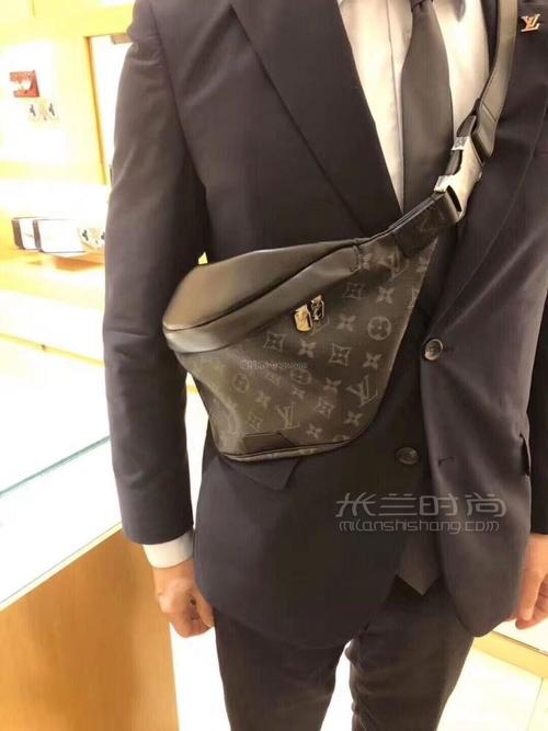 大牌腰包男