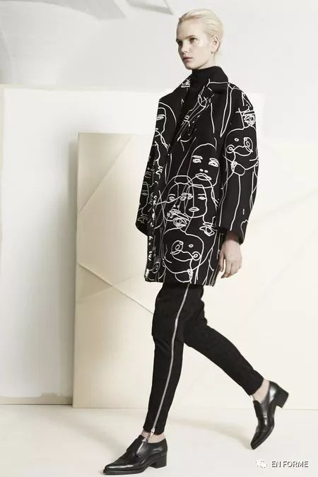 形容服装设计创意的句子